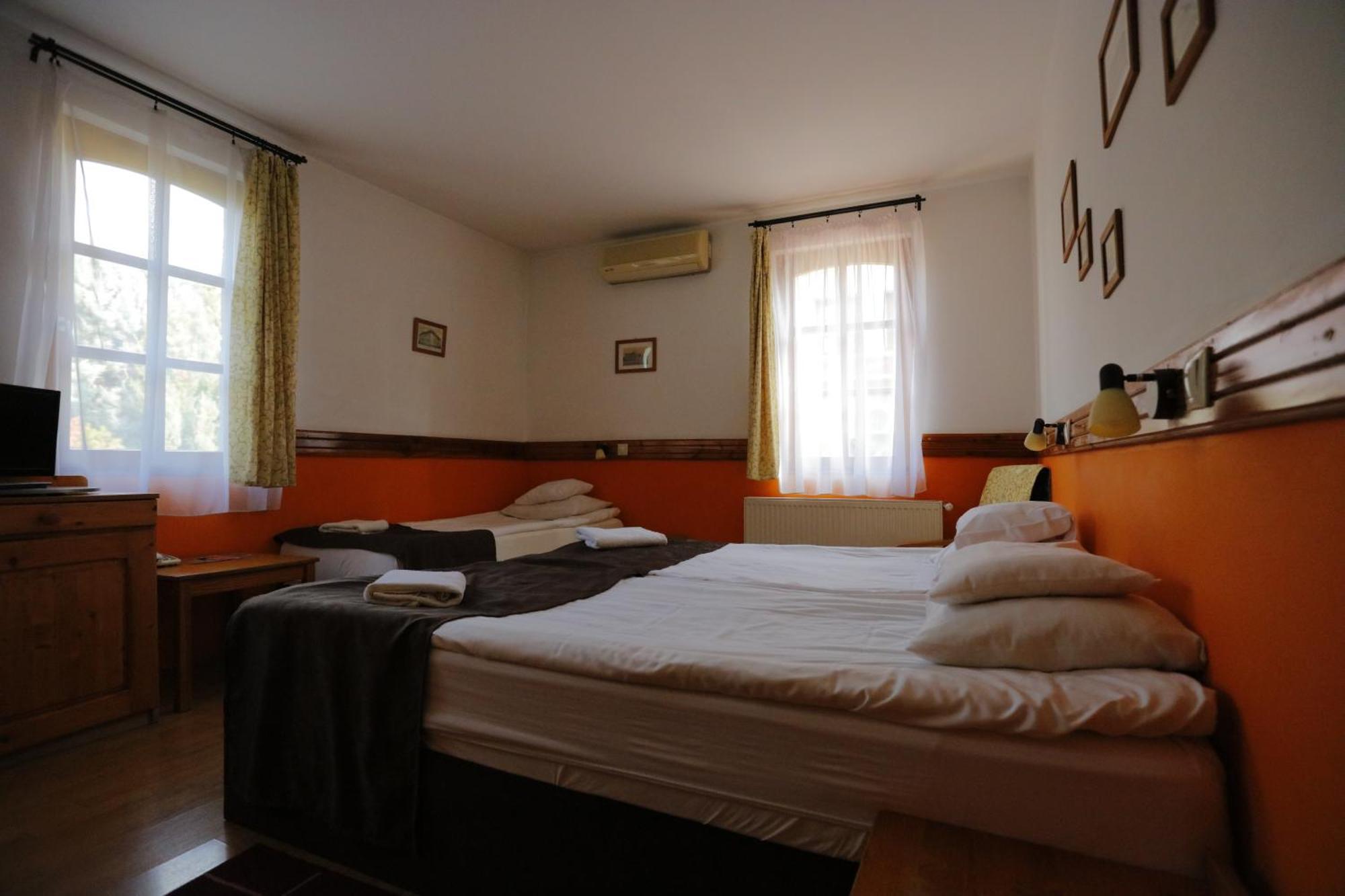 Hotel Szent Istvan Eger Eksteriør billede